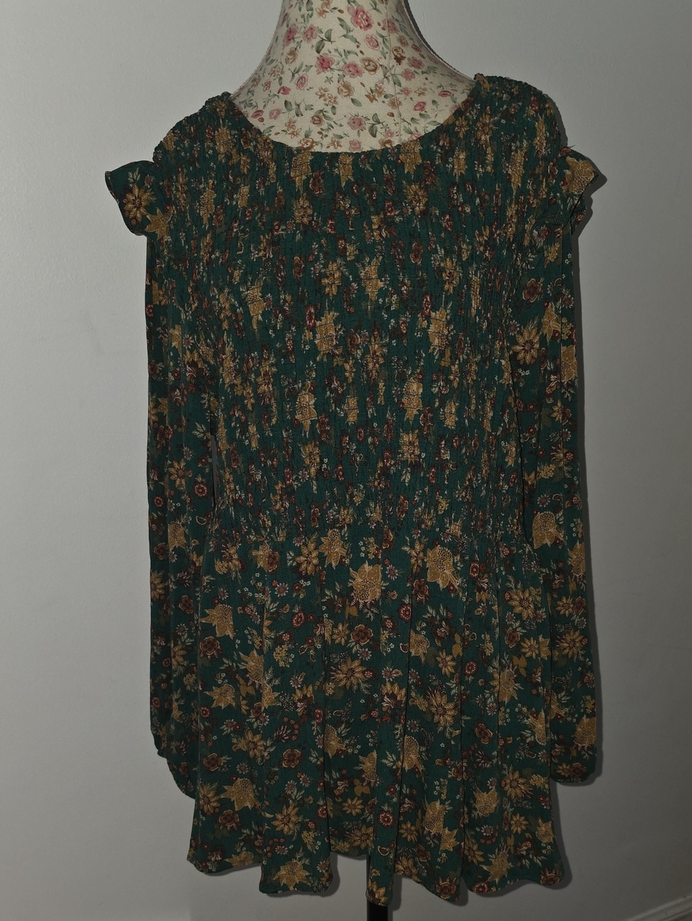 torrid Dark Green Floral Smocked Long-Sleeve Tunic
